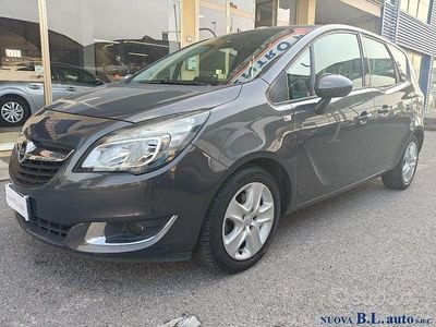 Usata Opel Meriva Cosmo 120 CV (88 kW) 2017 Grigio Monovolume