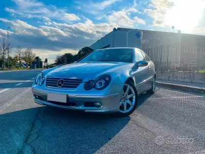 Gebraucht Mercedes C180 143 PS (105 kW) 2004 Grau Coupé