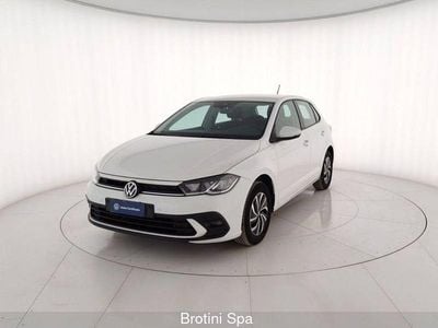 Usata VW Polo Life 90 CV (66 kW) 2023 Bianco Utilitaria