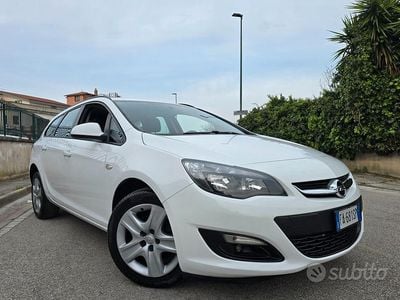 Usata Opel Astra Cosmo 110 CV (80 kW) 2016 Bianco Station wagon