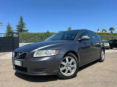 Usata Volvo V50 Kinetic 115 CV (84 kW) 2011 Grigio Station wagon