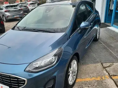 Usado Ford Fiesta Titanium 125 HP (91 kW) 2022 Azul Citadino