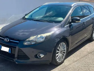 Usata Ford Focus Titanium 90 CV (66 kW) 2012 Grigio Station wagon