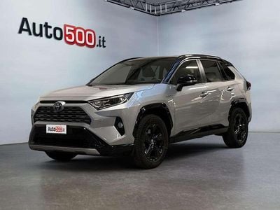 Usata Toyota RAV4 Hybrid Style 178 CV (130 kW) 2021 Argento SUV