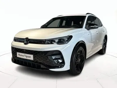 Nuova VW Tiguan R-line Plus 150 CV (110 kW) 2026 Bianco pastello SUV