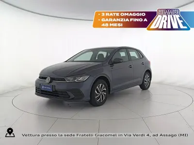 Usata VW Polo Life 80 CV (58 kW) 2024 5w smoky grey metallizzato Utilitaria