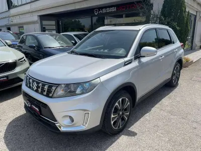 Usata Suzuki Vitara 140 CV (102 kW) 2019 Argento SUV
