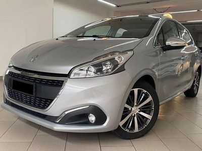 Argento Usata 2017 Peugeot 208 Allure Utilitaria | 7490 € (Ottimo prezzo)