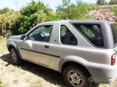Usata Land Rover Freelander 120 CV (88 kW) 1999 Grigio SUV