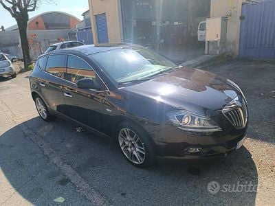 Usata Lancia Delta 189 CV (139 kW) 2010 Nero Utilitaria