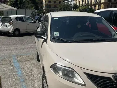 Usata Lancia Ypsilon