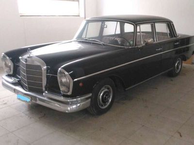 Mercedes W111