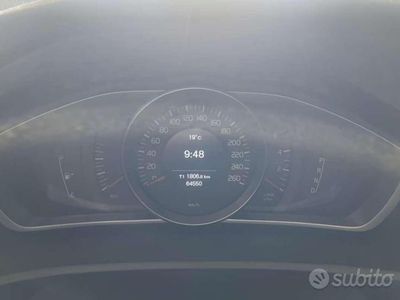 Usata Volvo V40 CC Momentum 190 CV (139 kW) 2014 Grigio Station wagon