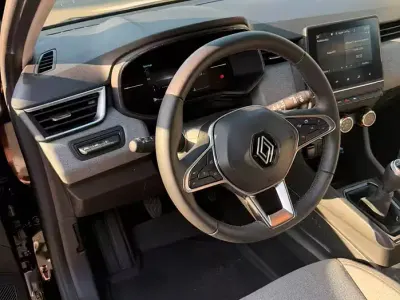 Usata Renault Clio 100 CV (73 kW) 2024 Utilitaria