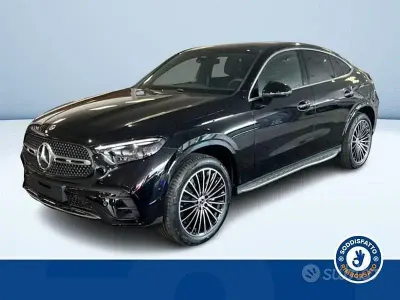 Nuova Mercedes GLC300e 2026 Nero Coupé