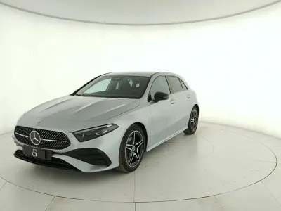 Nuova Mercedes A180 AMG line 116 CV (85 kW) 2026 Argento hightech Berlina