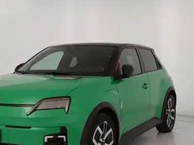 Nuova Renault 5 E-Tech Urban 77 kW (106 CV) 2025 Nero Utilitaria