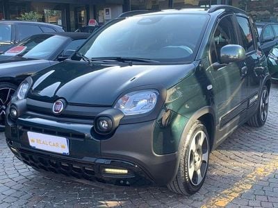 Usata Fiat Panda Cross Cross 69 CV (50 kW) 2025 Verde foresta metallizzato Utilitaria