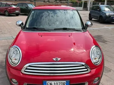Usata Mini ONE 75 CV (55 kW) 2012 Utilitaria