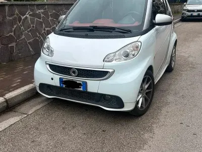 Usata Smart ForTwo Coupé 45 CV (33 kW) 2013 Bianco Coupé