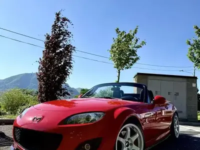 Usata Mazda MX5 126 CV (92 kW) 2010 Rosso Cabrio