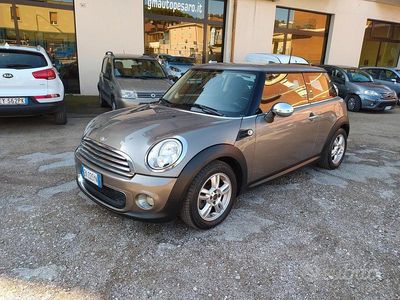 Begagnad Mini ONE 75 HK (55 kW) 2011 Grå Halvkombi