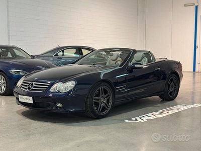 Usata Mercedes SL500 306 CV (225 kW) 2002 Blu Cabrio