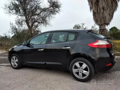 Usata Renault Mégane III 110 CV (80 kW) 2010 Nero Berlina