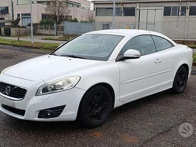 Usata Volvo C70 136 CV (100 kW) 2010 Bianco Cabrio