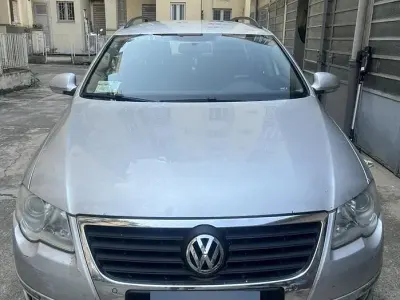 Usata VW Passat 140 CV (102 kW) 2008 Grigio Station wagon
