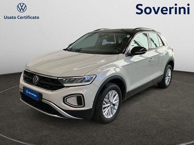 Usata VW T-Roc Life 110 CV (80 kW) 2022 Beige SUV
