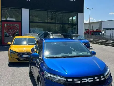 Usata Dacia Sandero Expression 91 CV (66 kW) 2023 Blu/azzurro Berlina