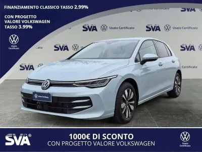Nuova VW Golf VIII 150 CV (110 kW) 2026 Crystal ice blue Berlina