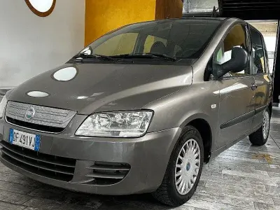 Usata Fiat Multipla Active 120 CV (88 kW) 2007 Grigio Monovolume