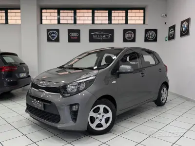 Usata Kia Picanto Style 67 CV (49 kW) 2022 Grigio Utilitaria