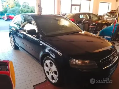 Gebraucht Audi A3 Attraction 140 PS (102 kW) 2005 Blau Kleinwagen