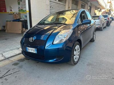 Blu Usata 2006 Toyota Yaris Berlina | 3900 € (Buon prezzo)