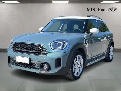 Usata Mini Cooper Countryman Classic 220 CV (161 kW) 2023 Sage green metallic SUV