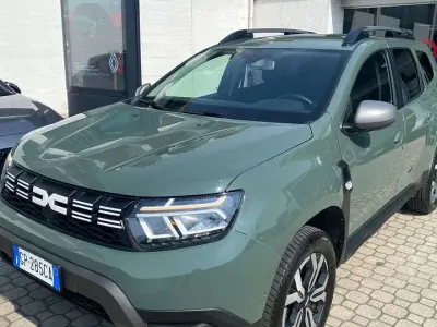 Usata Dacia Duster Journey 116 CV (85 kW) 2023 Kaki SUV