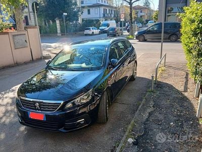 Usata Peugeot 308 130 CV (95 kW) 2020 Blu Station wagon