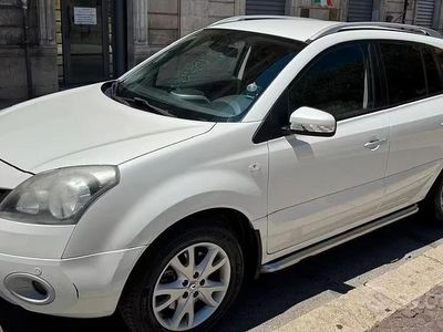 Usata Renault Koleos 150 CV (110 kW) 2009 Bianco SUV