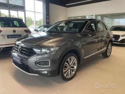 Usata VW T-Roc Advance 150 CV (110 kW) 2021 Grigio SUV