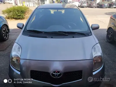 Usata Toyota Yaris 65 CV (47 kW) 2007 Utilitaria