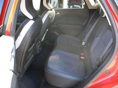 Usata Renault Captur Intens 101 CV (74 kW) 2020 Rosso SUV