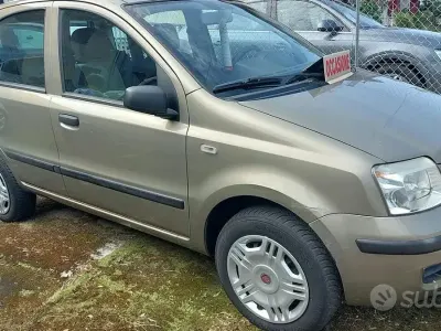 Usata Fiat Panda Climbing 60 CV (44 kW) 2008 Giallo Utilitaria