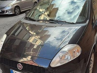 Usata Fiat Grande Punto 65 CV (47 kW) 2013 Nero Utilitaria