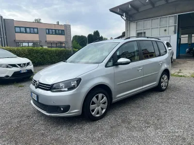 Usata VW Touran Comfortline 150 CV (110 kW) 2014 Grigio Monovolume