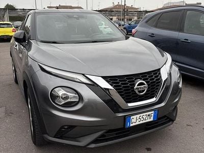 Usata Nissan Juke N-Connecta 114 CV (83 kW) 2022 Grigio scuro metallizzato SUV