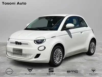 Usata Fiat 500e Red 42 kW (58 CV) 2021 Bianco Berlina