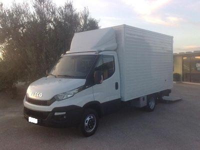 usata Iveco Daily 35c15 3.0hpi Cassa in Lega con Sponda Caricatrice - 2015